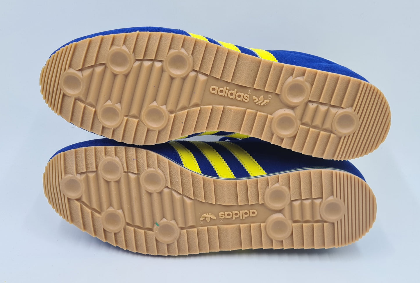 *NEW* 2010 Adidas Zurro UK 10 / EUR 44 2/3