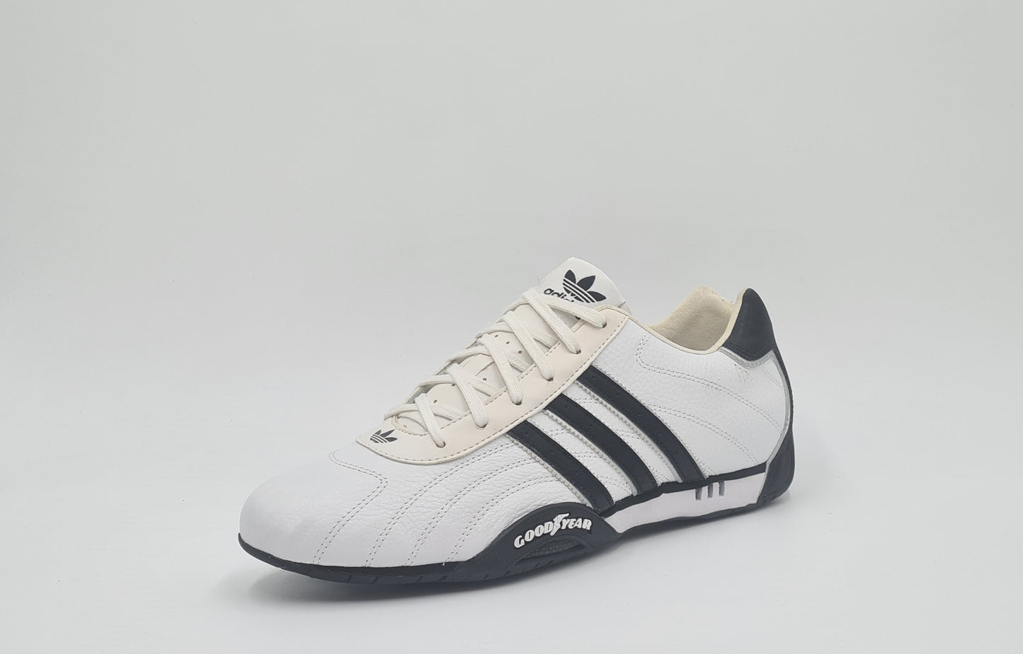 *NEW* 2012 Adidas Adi Racer Low Goodyear White UK 9.5 / EUR 44