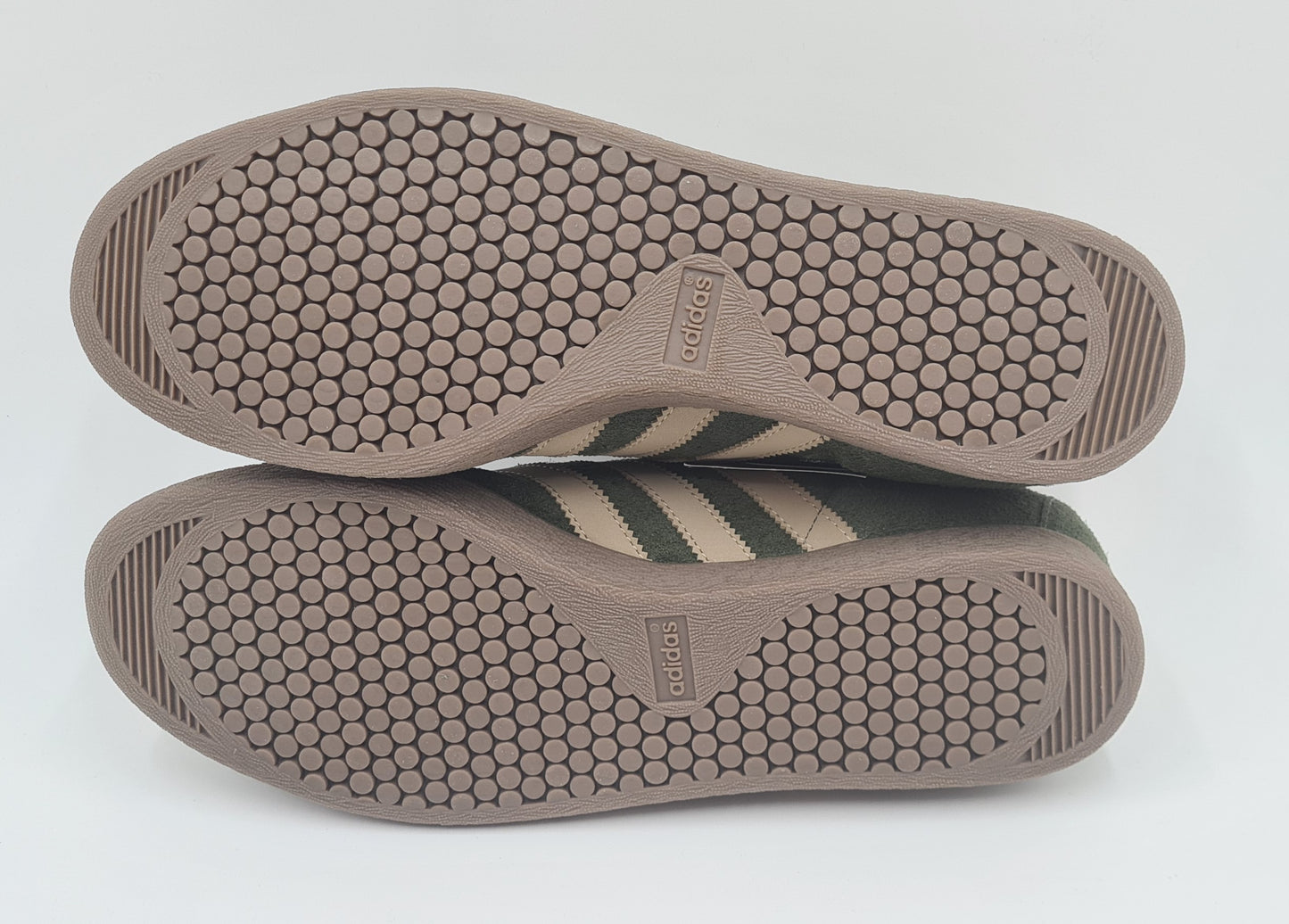 *NEW* 2013 Adidas Tobacco Green UK 10 / EUR 44 2/3