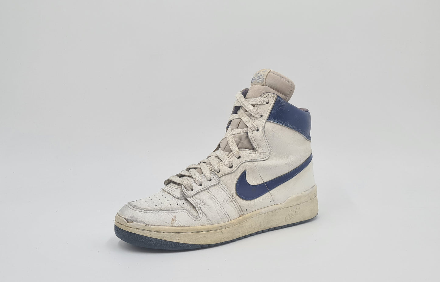 Vintage 1984 Nike Air Ship 1st Michael Jordan NBA shoes US 6 / EUR 38,5