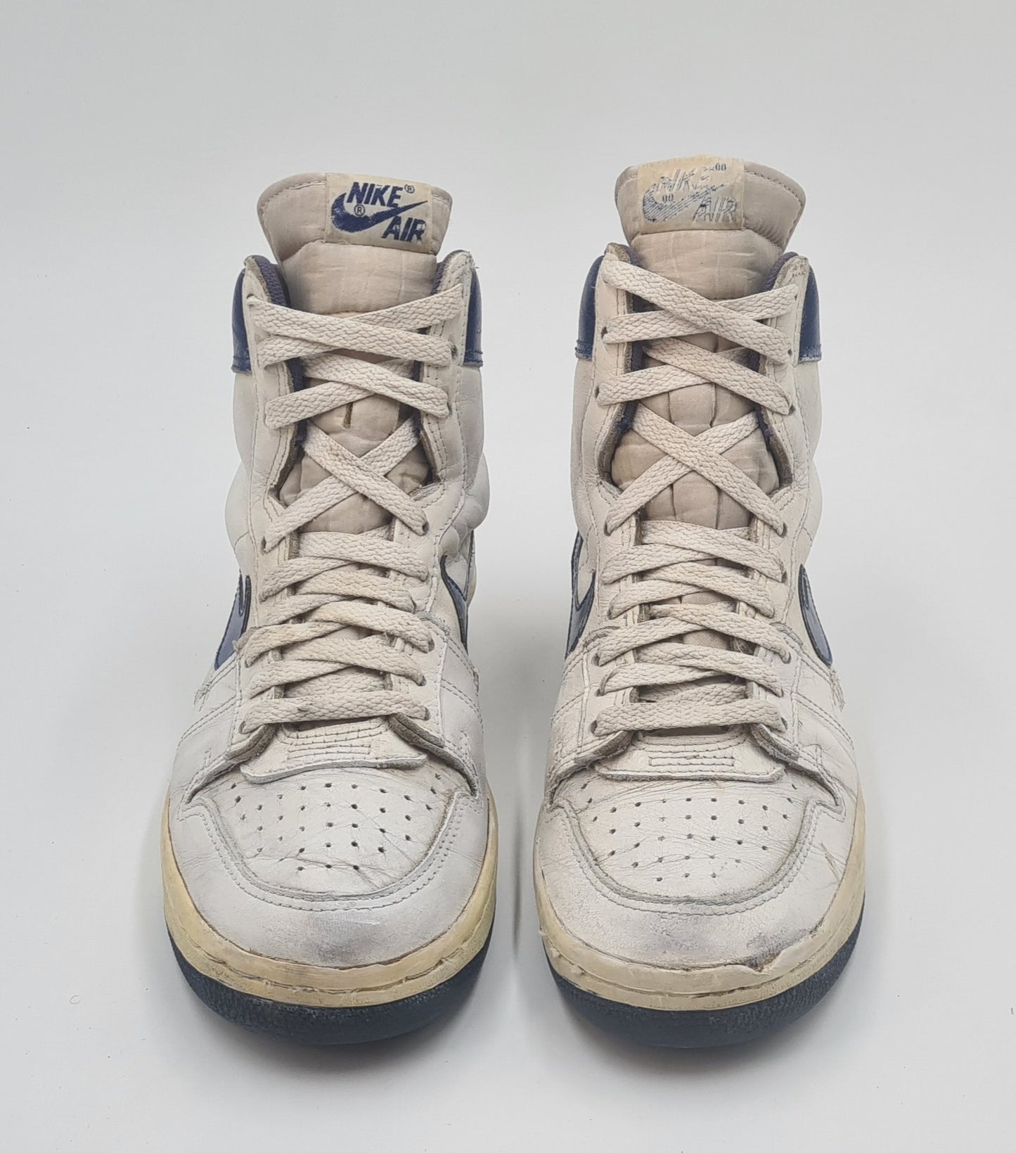 Vintage 1984 Nike Air Ship 1st Michael Jordan NBA shoes US 6 / EUR 38,5