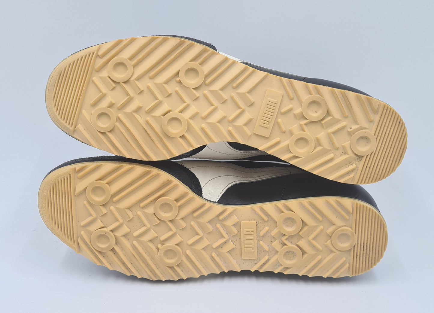 *NEU* Vintage 1980er Puma M+S Schwarz West Germany Gr. UK 8 / EUR 42