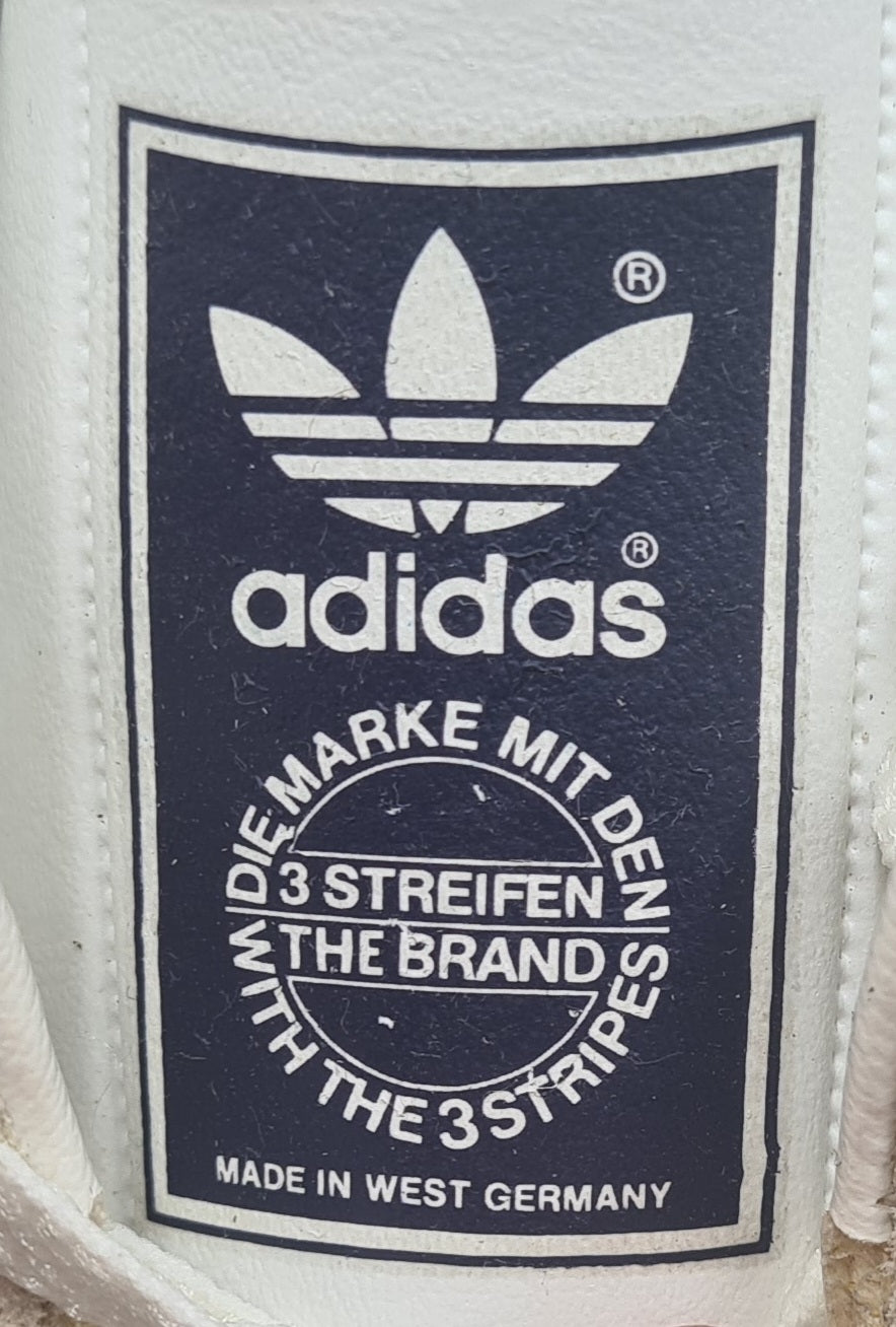 *TOP* Vintage 1980er Adidas Handball LXS Hi UK 10 / EUR 44 2/3