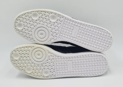 *NEU* 2007 Adidas Universal Retro Schwarz UK 10,5 / EUR 45 1/3