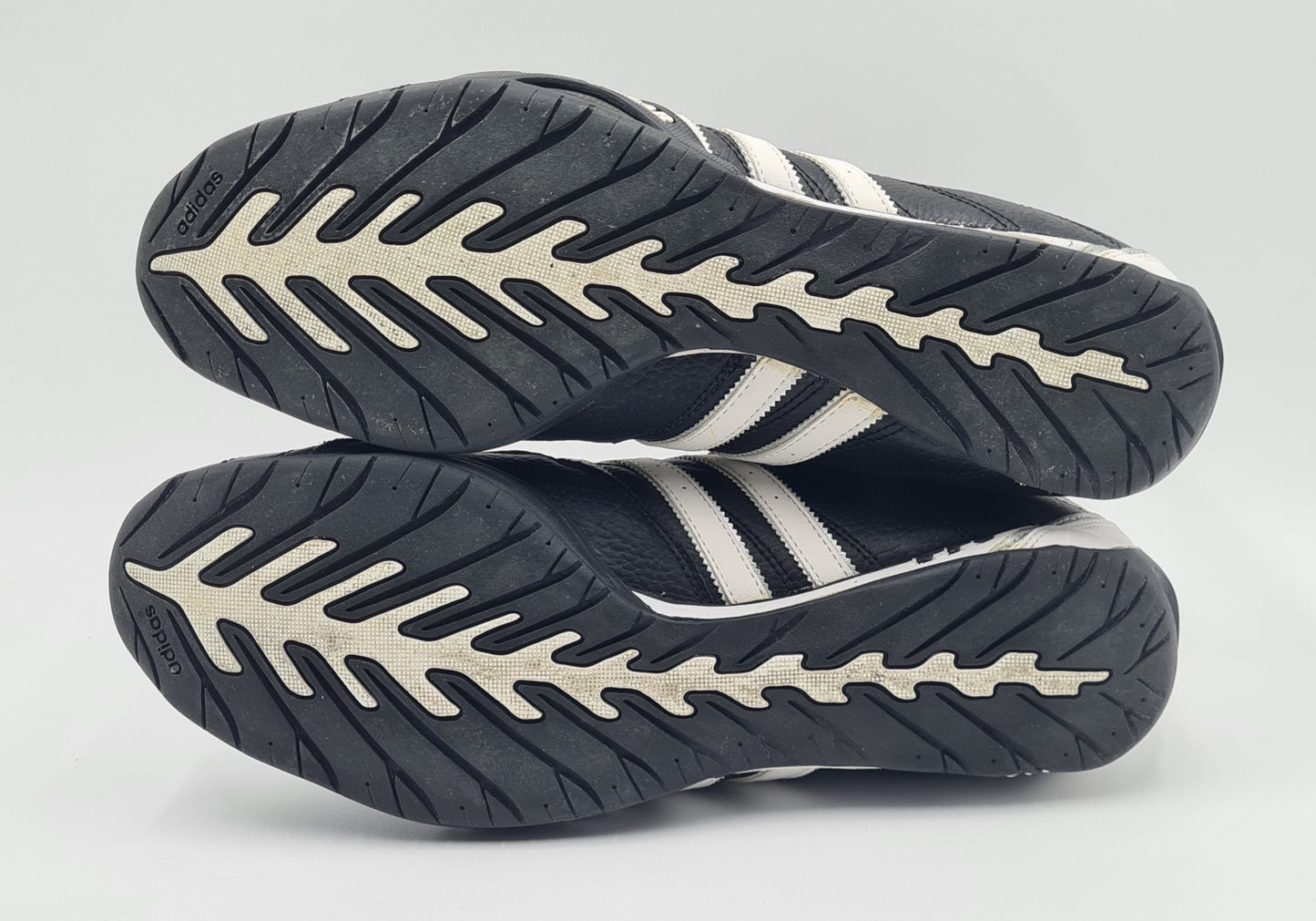 *WIE NEU* 2011 Adidas Adi Racer Low Good Year Schwarz Gr. UK 12 / EUR 47 1/3