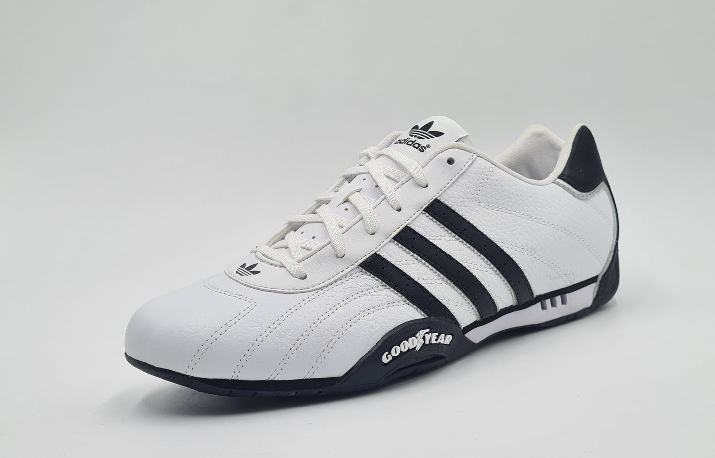 *NEW* 2012 Adidas Adi Racer Low Goodyear White UK 10.5 / EUR 45 1/3