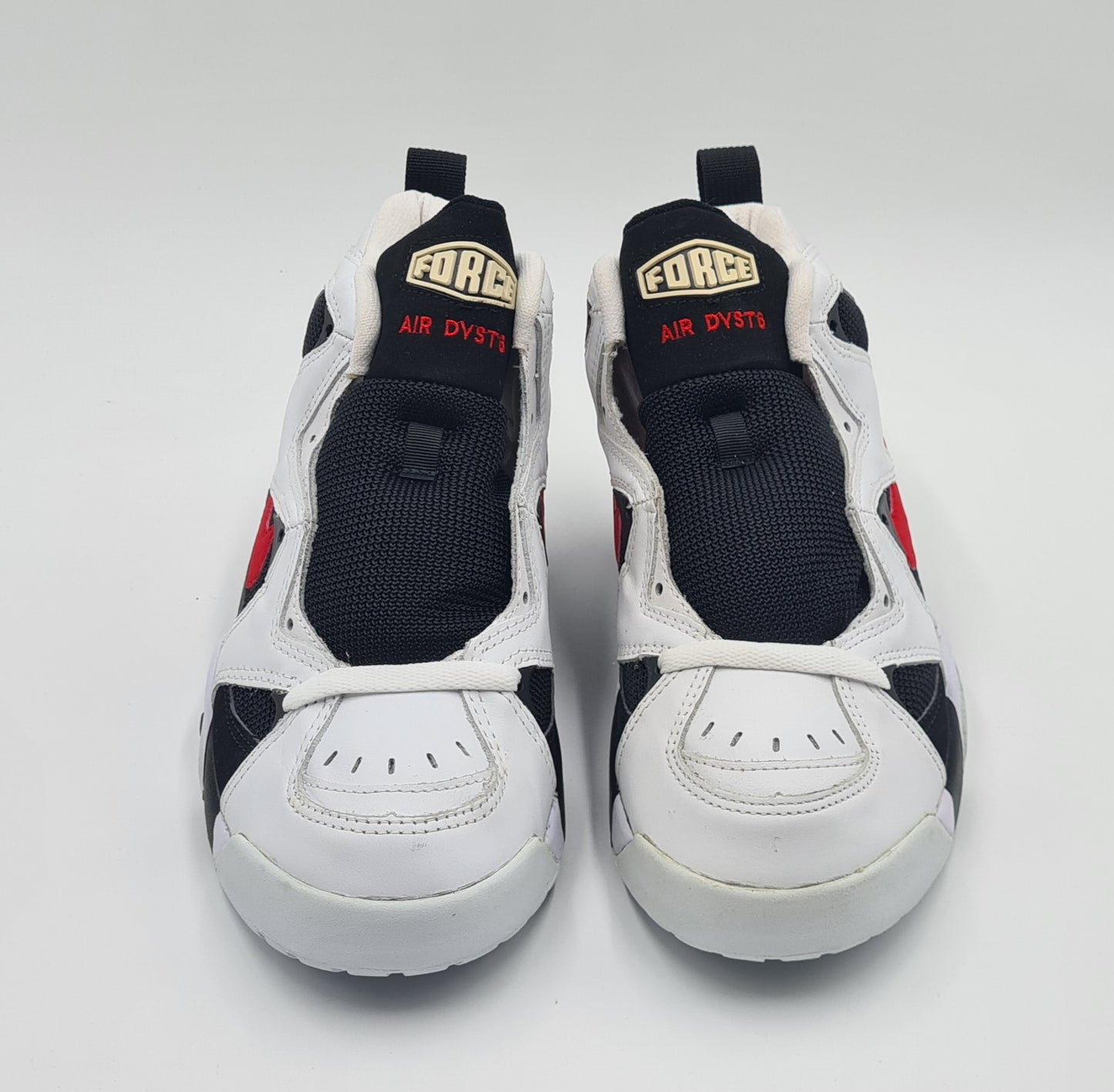 *NEU* Vintage Nike Air DVST8 Basketball Schuhe UK 6,5 / EUR 40,5