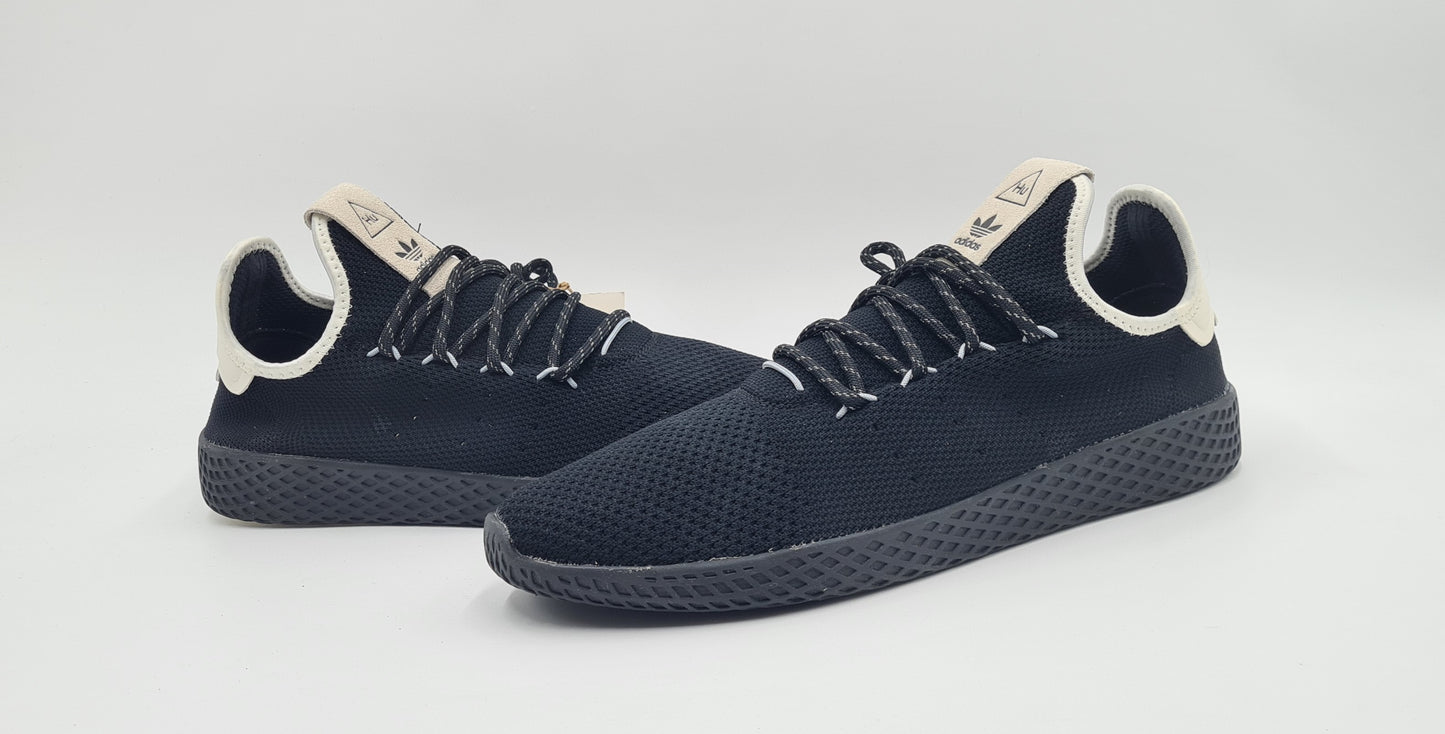 *NEU* 2022 Adidas Tennis HU Pharrell Williams Gr. UK 8,5 / EUR 42 2/3