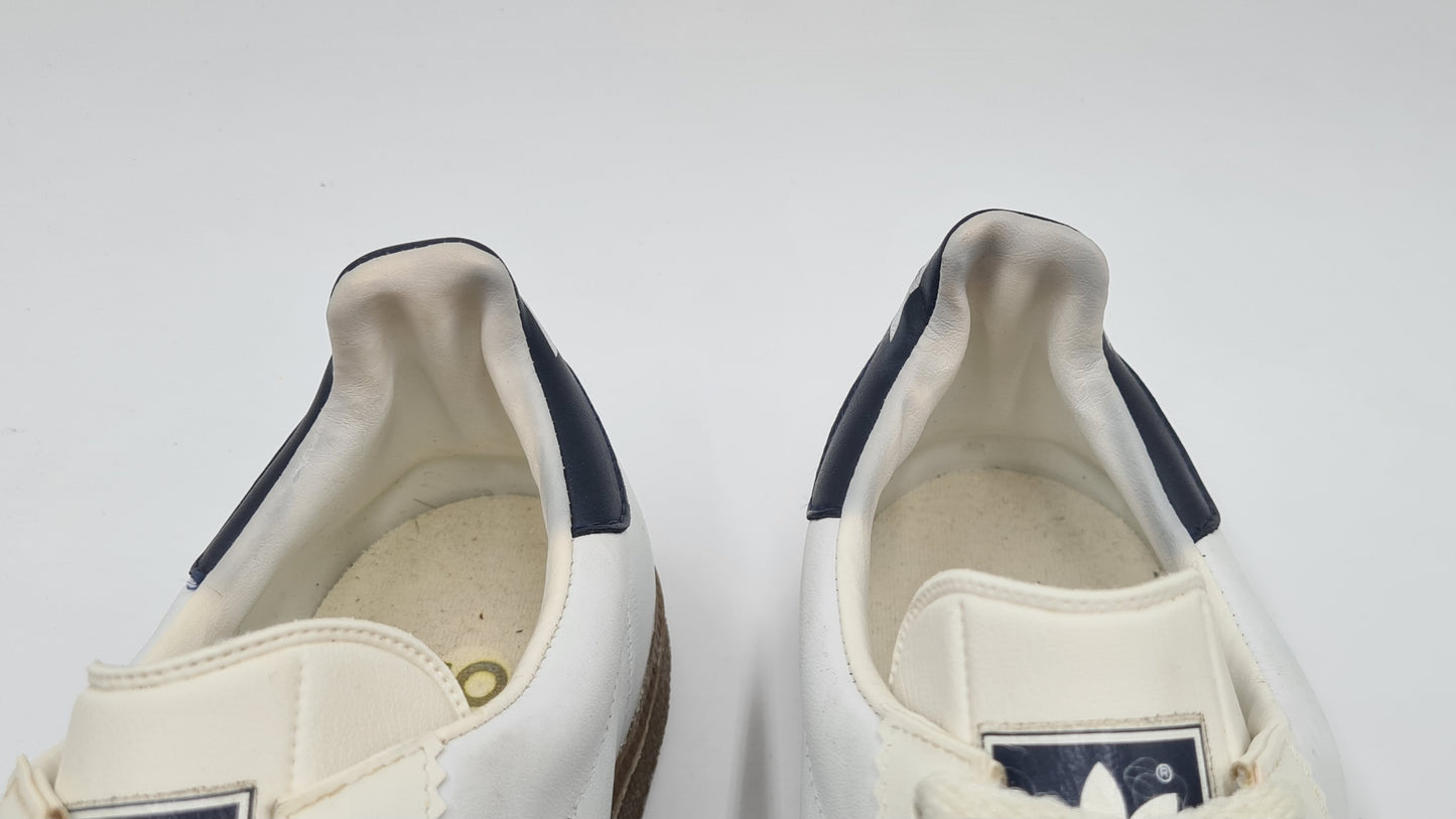 *TOP* Vintage 1993 Adidas Universal Made in Slovenia UK 10,5 / EUR 45 1/3