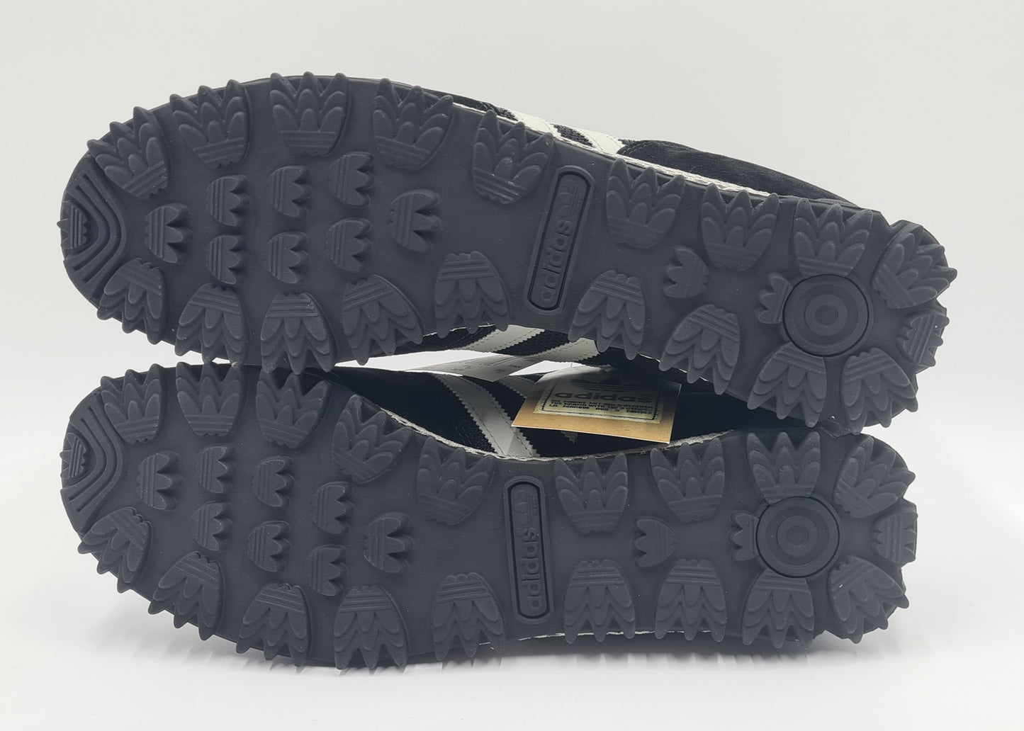 *NEW* Vintage 2000 Adidas Marathon TR Black UK 14 / EUR 50