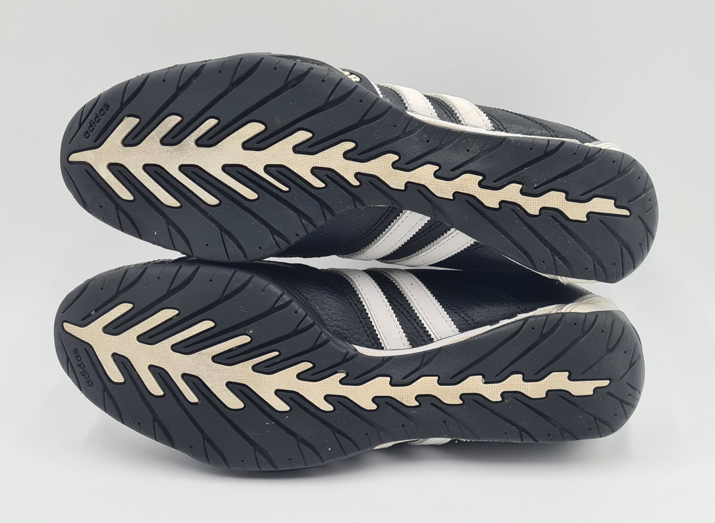 *TOP* 2012 Adidas Adi Racer Low Good Year Schwarz Gr. UK 11 / EUR 46