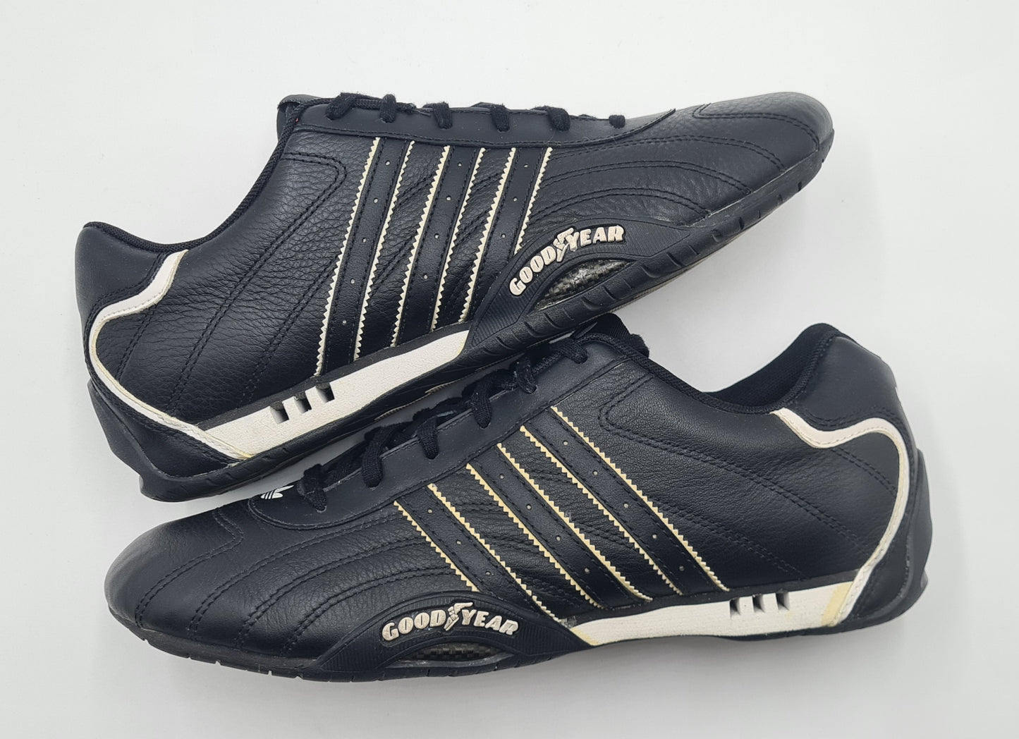 *TOP* Adidas Adi Racer Low Good Year schwarz Gr. UK 9 / EUR 43 1/3