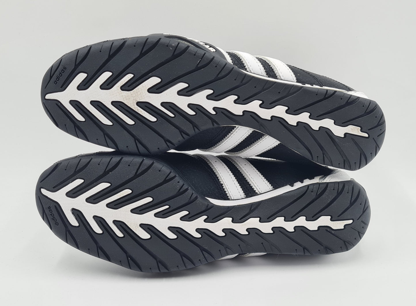 *NEU* 2014 Adidas Adi Racer Low Good Year Schwarz Gr. UK 8,5 / EUR 42 2/3