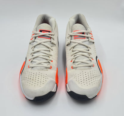 *Guter Zustand* 2019 Nike Court Tech Challenge 20 Lava Agassi Gr. UK 9,5 / EUR 44,5