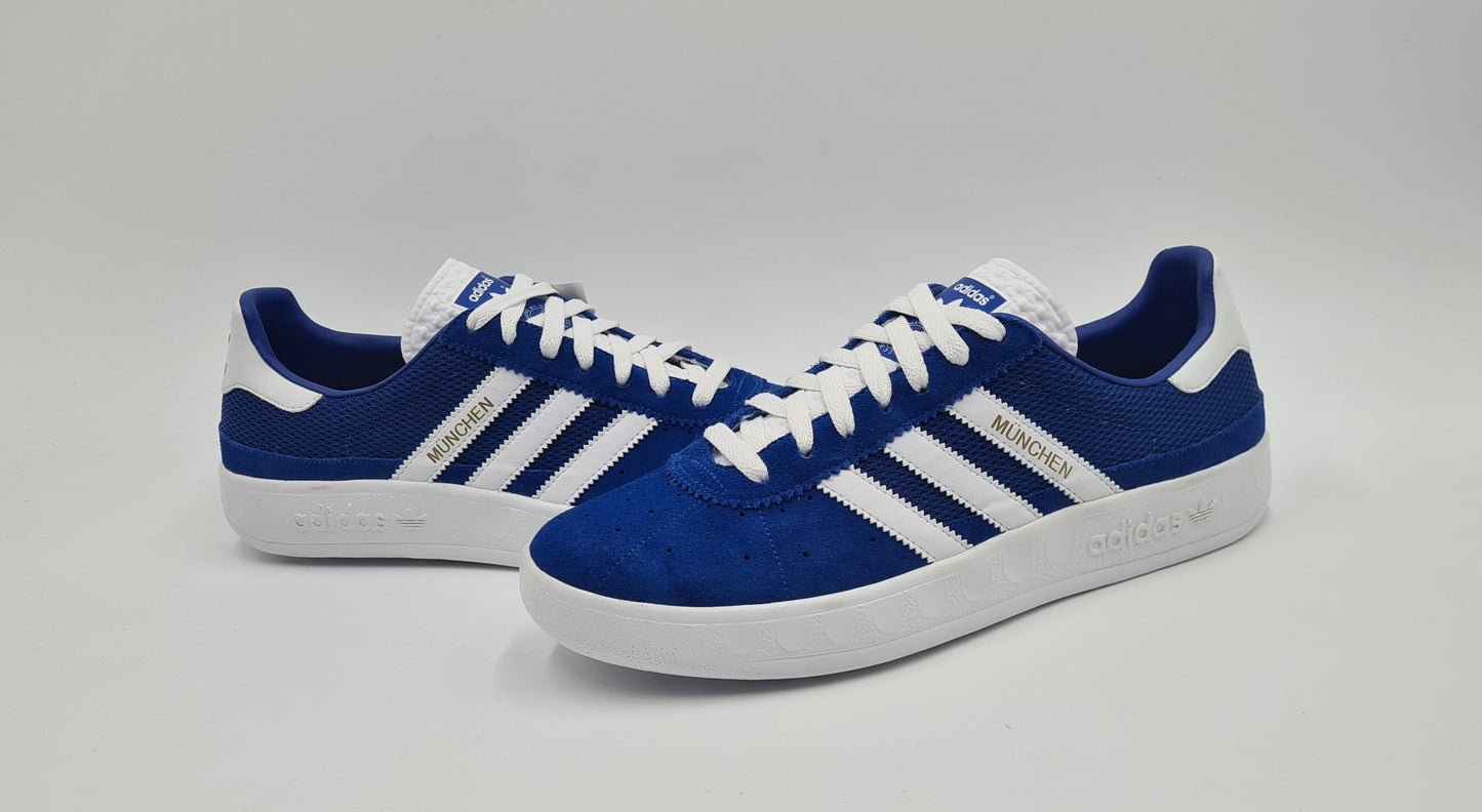*NEU* 2009 Adidas München Retro Blau UK 8 / EUR 42
