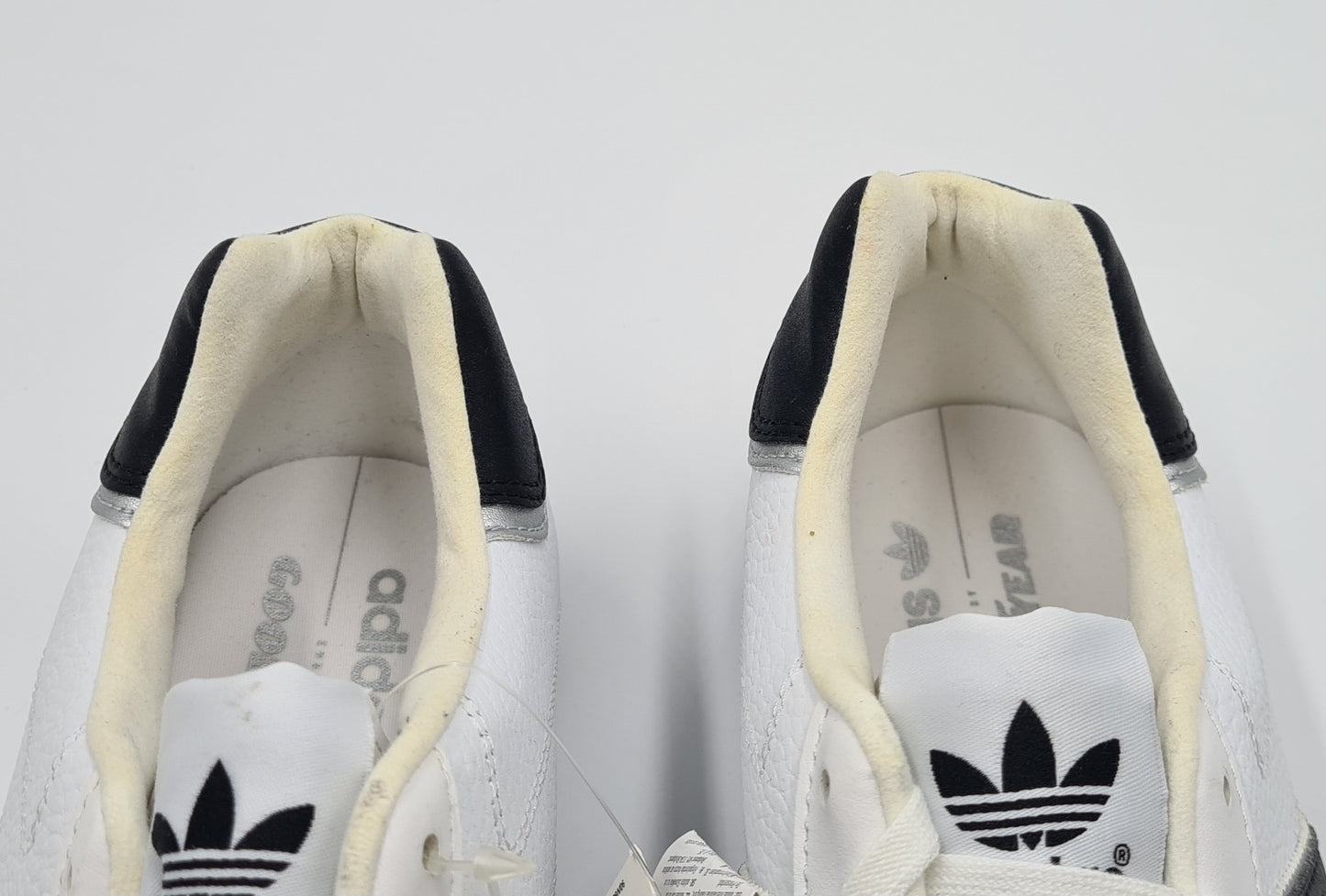 *NEU* 2013 Adidas Adi Racer Low Good Year Weiß Gr. UK 9,5 / EUR 44