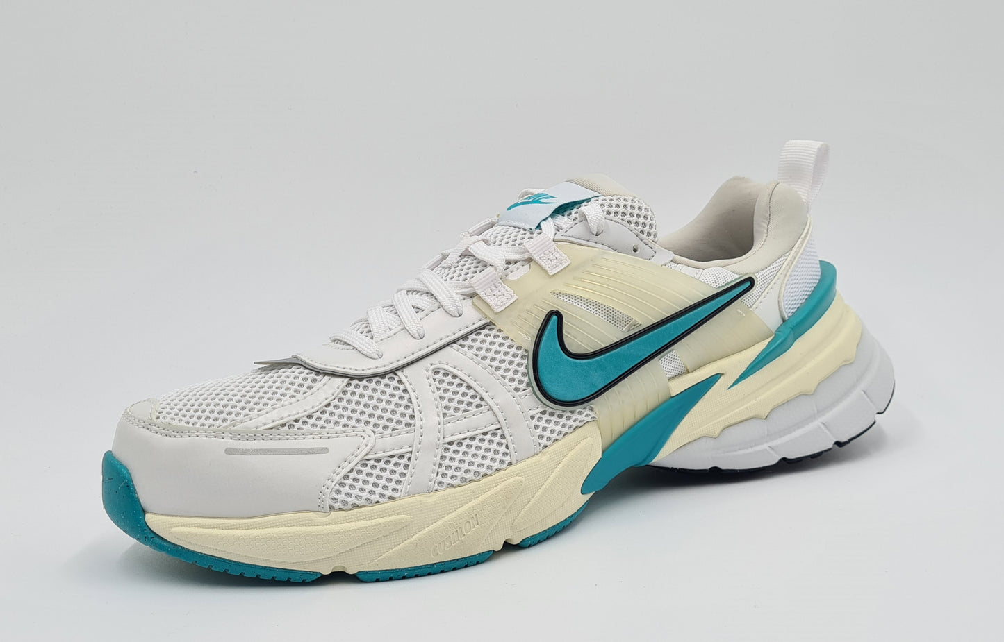 *NEW* 2023 Nike V2K Run 'Dusty Cactus' UK 9.5 / EUR 44.5