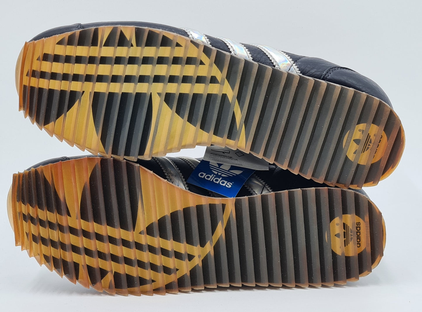 *NEW* 2002 Adidas Country RIP UK 7.5 / EUR 41 1/3
