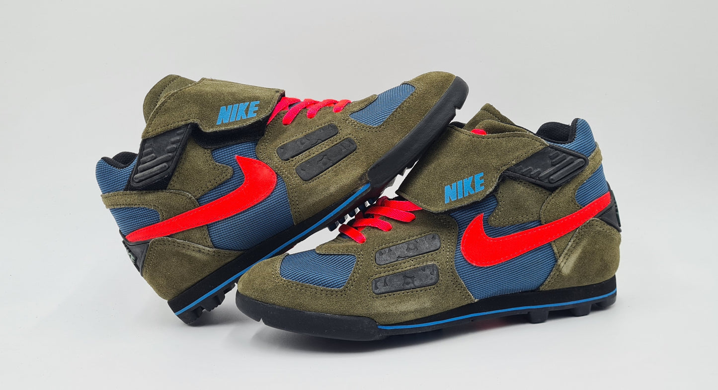 *LIKE NEW* Vintage 1992 Nike Air Echelon Cycling / Trekking Boots UK 8.5 / EUR 43