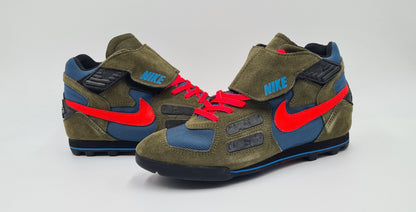 *LIKE NEW* Vintage 1992 Nike Air Echelon Cycling / Trekking Boots UK 8.5 / EUR 43