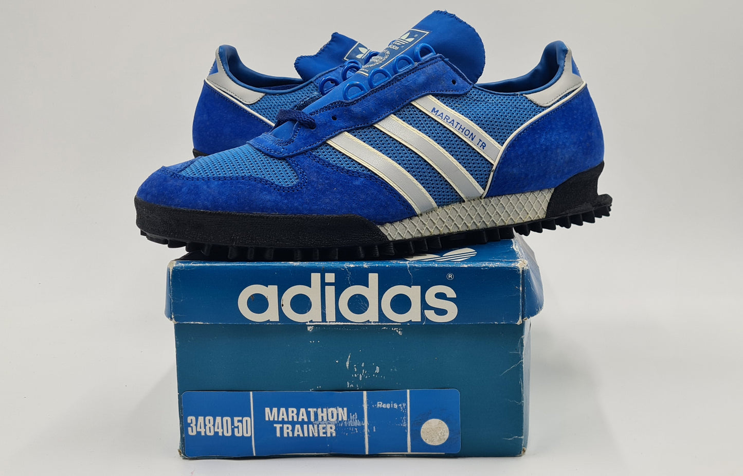 *NEU* Vintage 1980er Adidas Marathon TR Blau Yugoslavia UK 10,5 / EUR 45 1/3