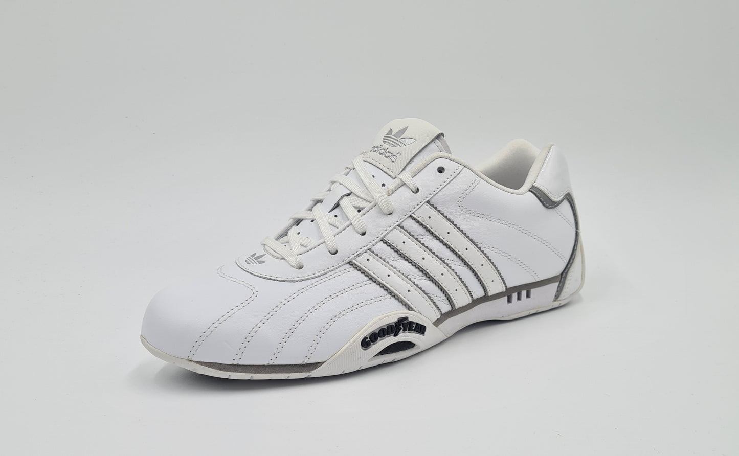 *NEW* 2010 Adidas Adi Racer Low Good Year White UK 7.5 / EUR 41 1/3