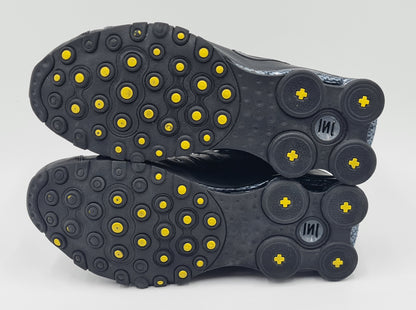 *TOP* 2012 Nike Shox NZ schwarz Gr. UK 7,5 / EUR 42