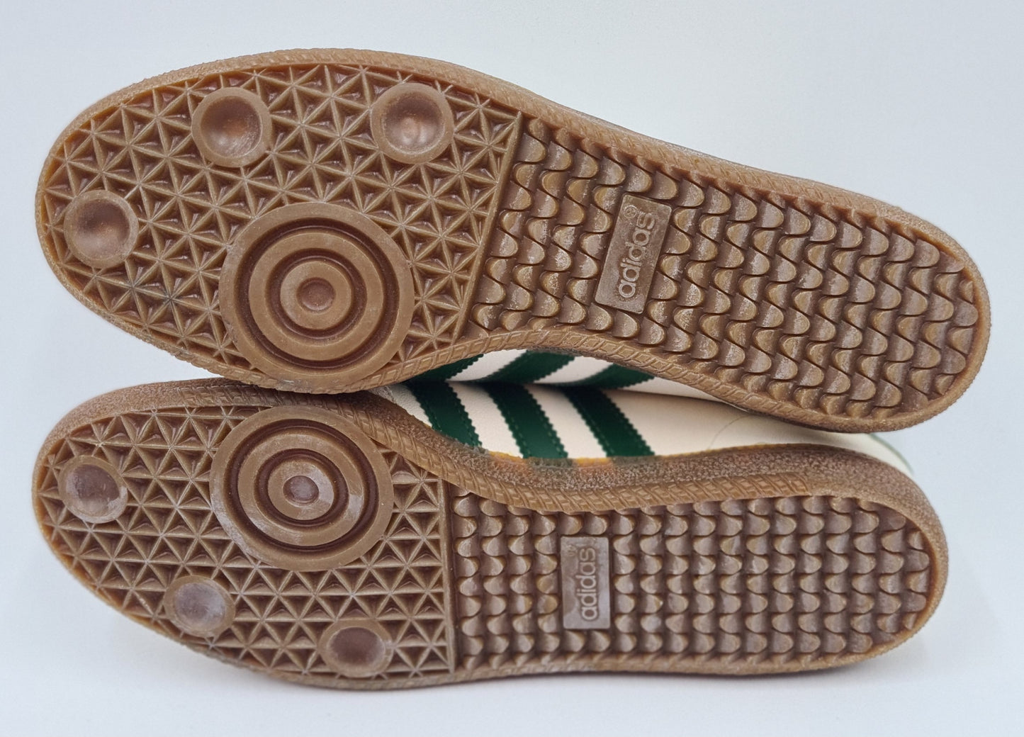 *NEU* Vintage 1980er Adidas Universal Spezial grüne Streifen UK 8,5 / EUR 42 2/3