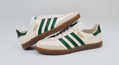 *NEU* Vintage 1980er Adidas Universal Spezial grüne Streifen UK 8,5 / EUR 42 2/3