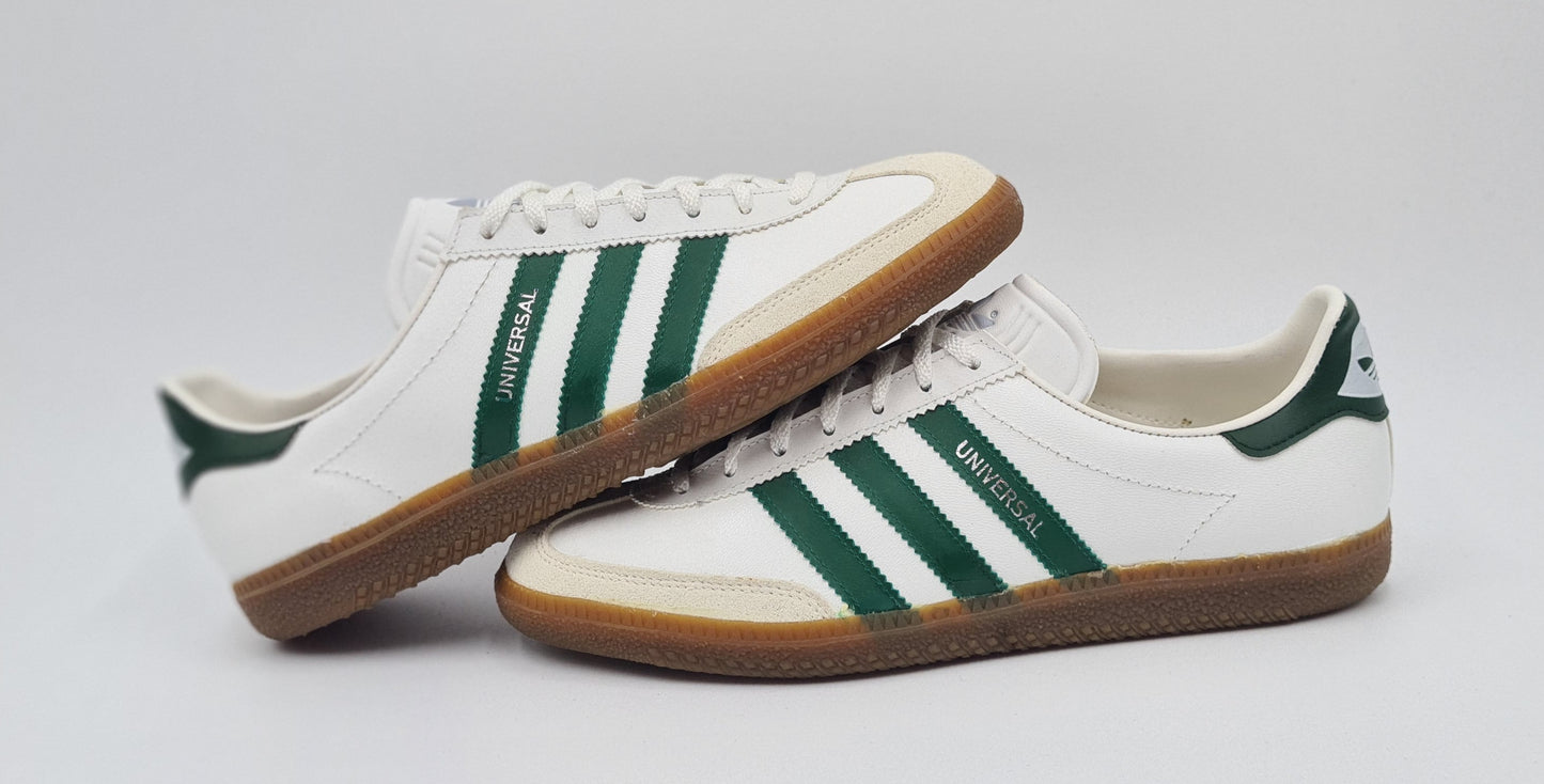 *NEW* Vintage 1980s Adidas Universal with green stripes UK 8 / EUR 42