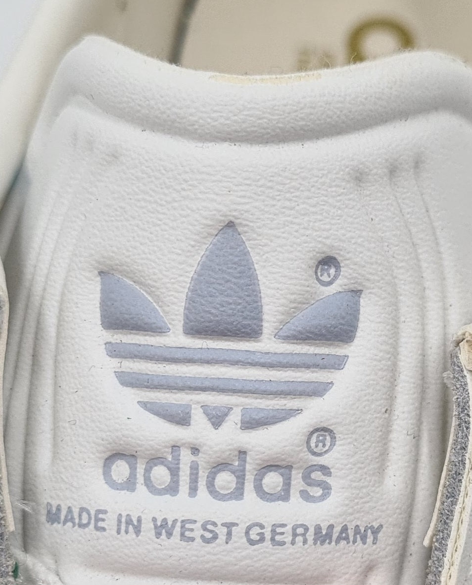 *NEW* Vintage 1980s Adidas Universal with green stripes UK 8 / EUR 42