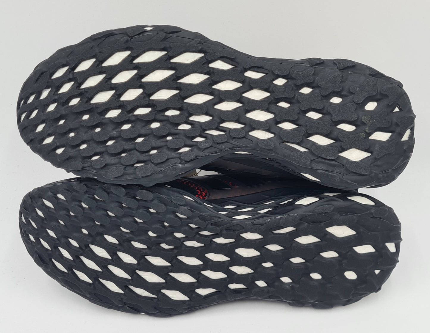 *NEW* 2022 Adidas UltraBoost Web DNA UK 11 / EUR 46