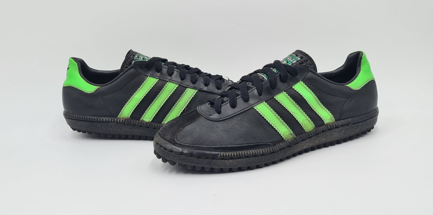 *Guter Zustand* Vintage 1970s Adidas Special Turf UK 7 / EUR 40 2/3