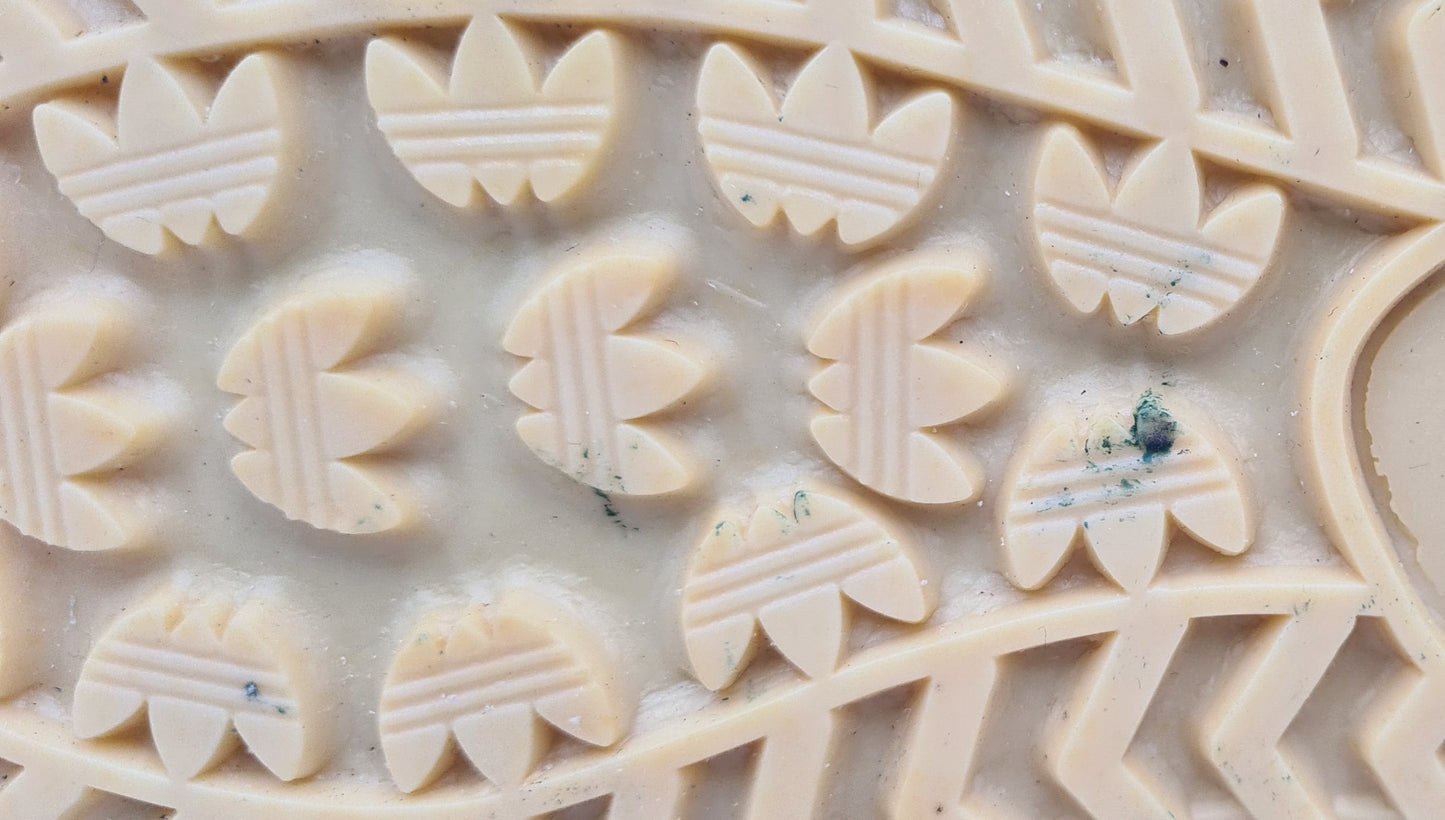 *NEW* Vintage 1980s Adidas Rom with Green stripes UK 7 / EUR 40 2/3