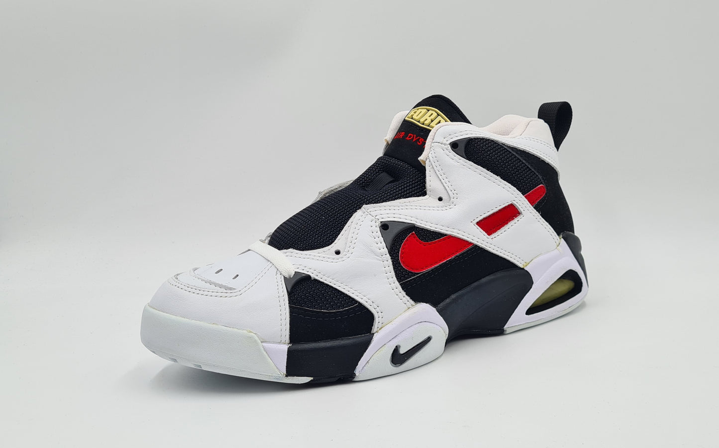 *NEU* Vintage 1995 Nike Air DVST8 Basketball Schuhe UK 10 / EUR 45