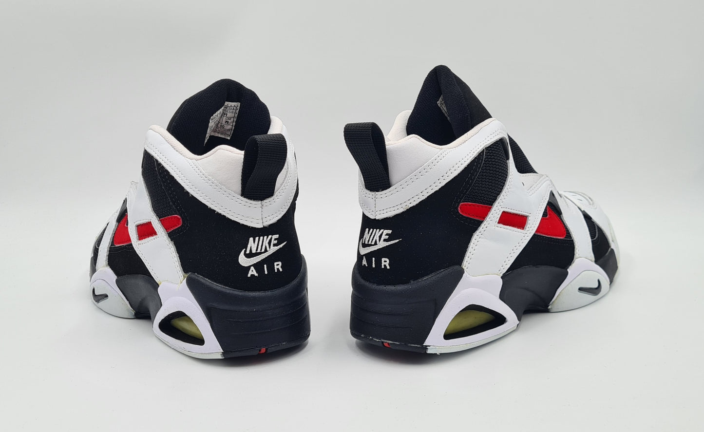 *NEU* Vintage 1995 Nike Air DVST8 Basketball Schuhe UK 10 / EUR 45
