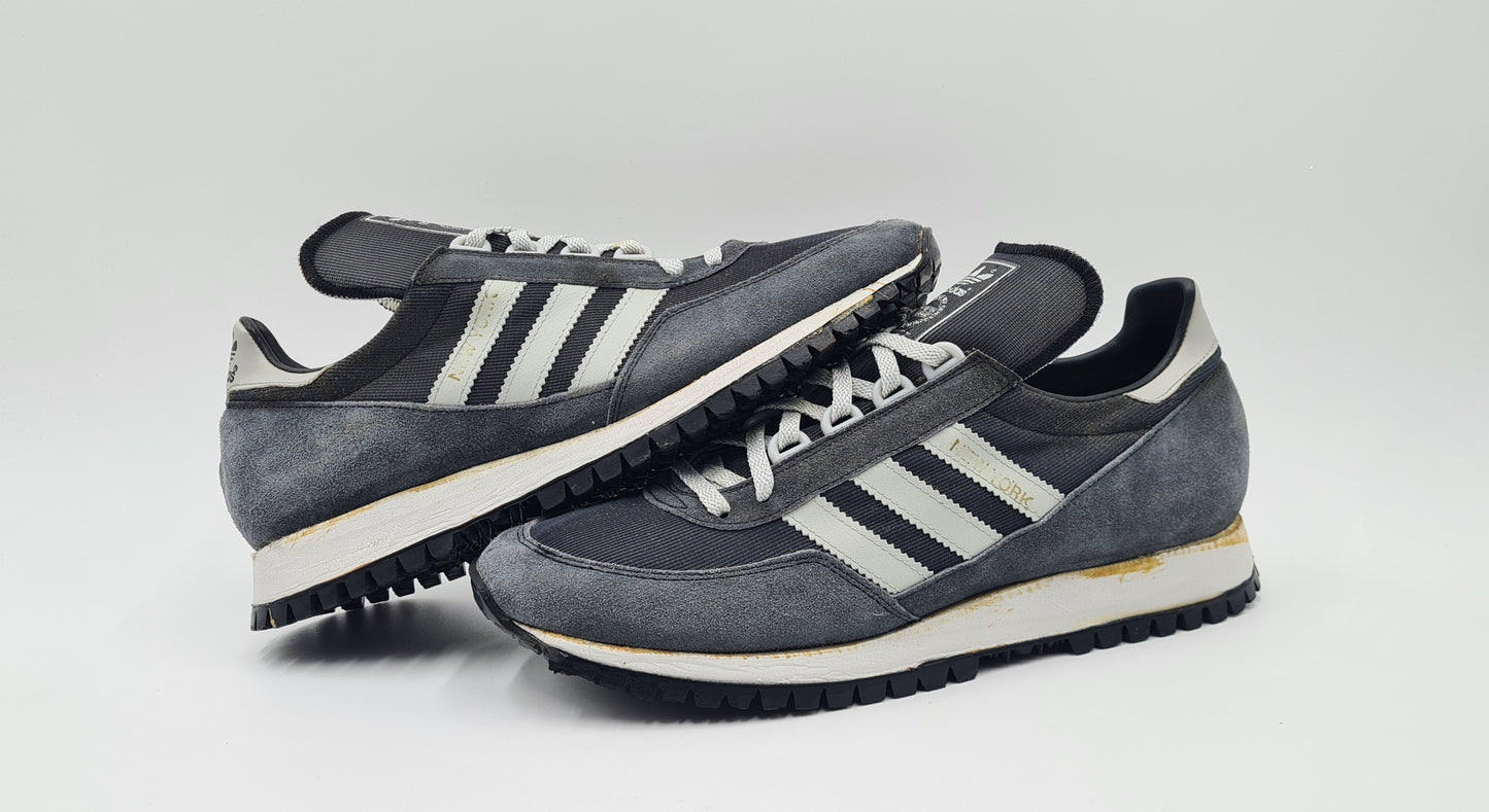 *UNWORN* Vintage 1980er Adidas New York West Germany UK 9,5 / EUR 44
