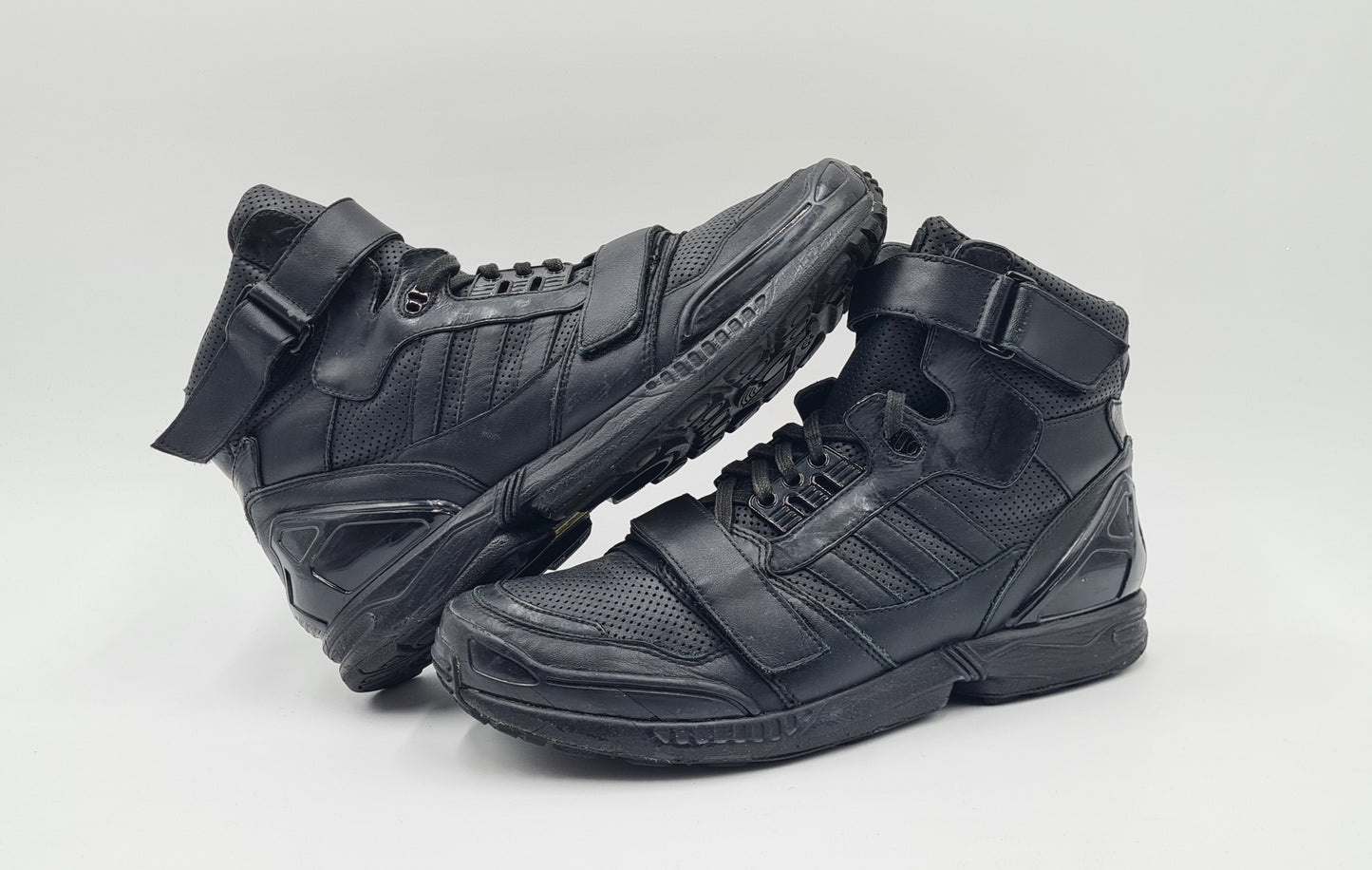 *Good condition* 2015 Adidas x Junn.J ZX 8000 Mid Black UK 9 / EUR 43 1/3