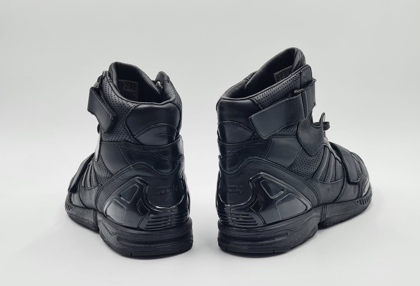 *Good condition* 2015 Adidas x Junn.J ZX 8000 Mid Black UK 9 / EUR 43 1/3