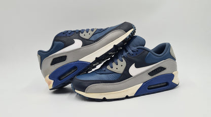 *TOP* 2014 Nike Air Max 90 Leder Gr. UK 8 / EUR 42,5