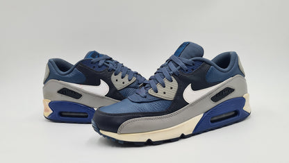 *TOP* 2014 Nike Air Max 90 Leder Gr. UK 8 / EUR 42,5