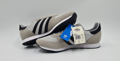 *LIKE NEW* Vintage 2008 Adidas ZX Racer UK 9.5 / EUR 44