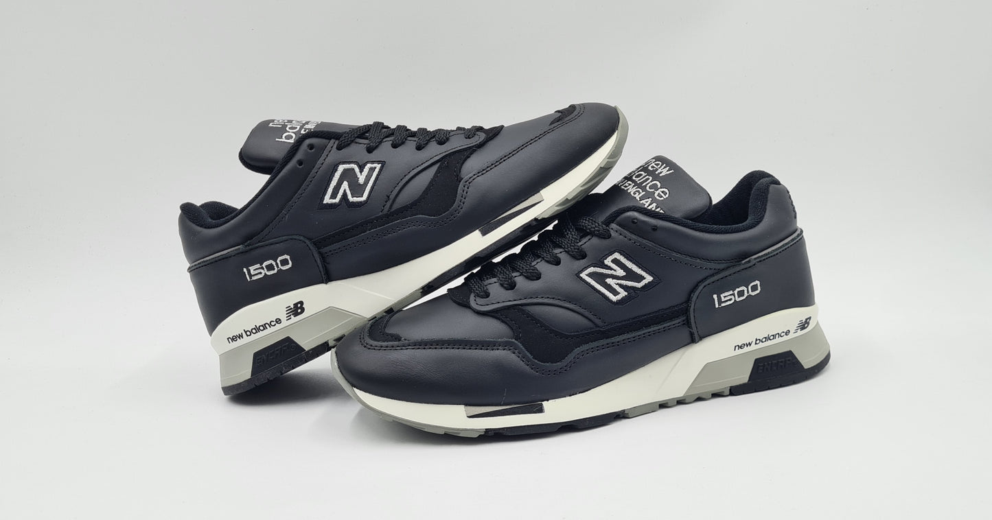 *WIE NEU* New Balance 1500 Schwarz Made in England Gr. UK 7 / EUR 40,5