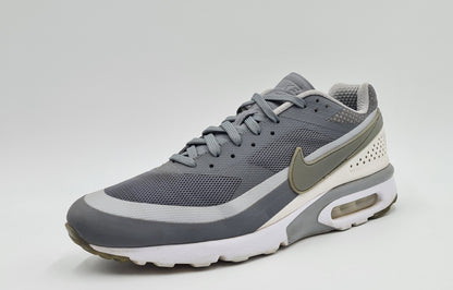 *Guter Zustand* 2015 Nike Air Max Classic BW Ultra Grau Gr. UK 8,5 / EUR 43