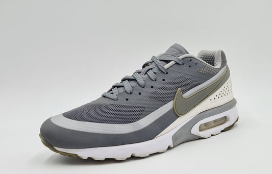 *Guter Zustand* 2015 Nike Air Max Classic BW Ultra Grau Gr. UK 8,5 / EUR 43