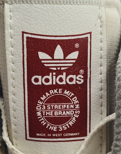 *TOP* Vintage 1980er Adidas Handball Hi UK 9,5 / EUR 44
