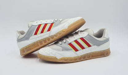 *WIE NEU* Vintage 1990 Adidas Handball Team Taiwan UK 9 / EUR 43 1/3