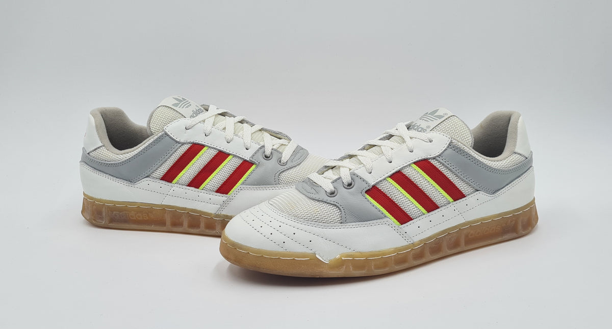 *WIE NEU* Vintage 1990 Adidas Handball Team Taiwan UK 9 / EUR 43 1/3