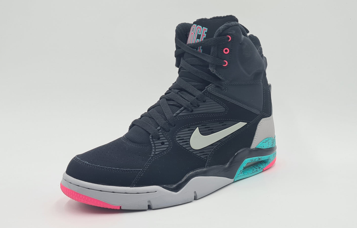 *VGC* 2014 Nike Command Force Spurs David Robinson UK 9 / EUR 44