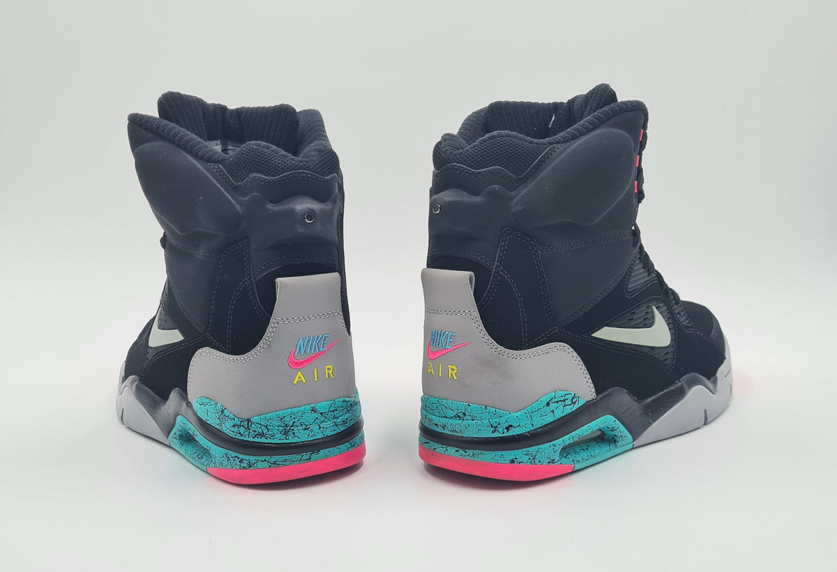 *VGC* 2014 Nike Command Force Spurs David Robinson UK 9 / EUR 44